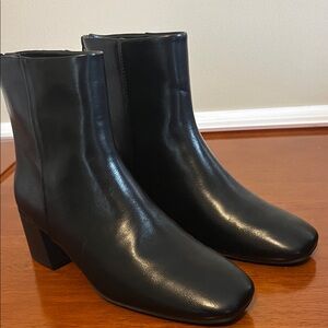 BareTraps Black Ankle Boots